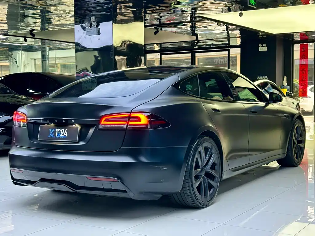 Tesla Model S