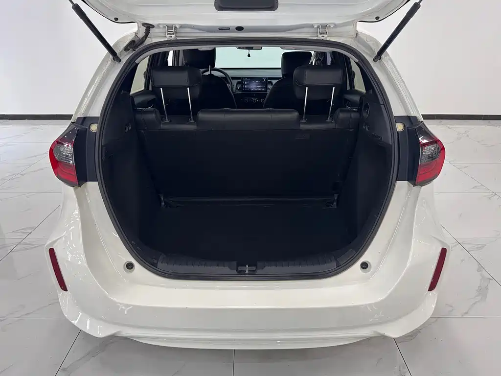 Honda Fit — миниатюра 12