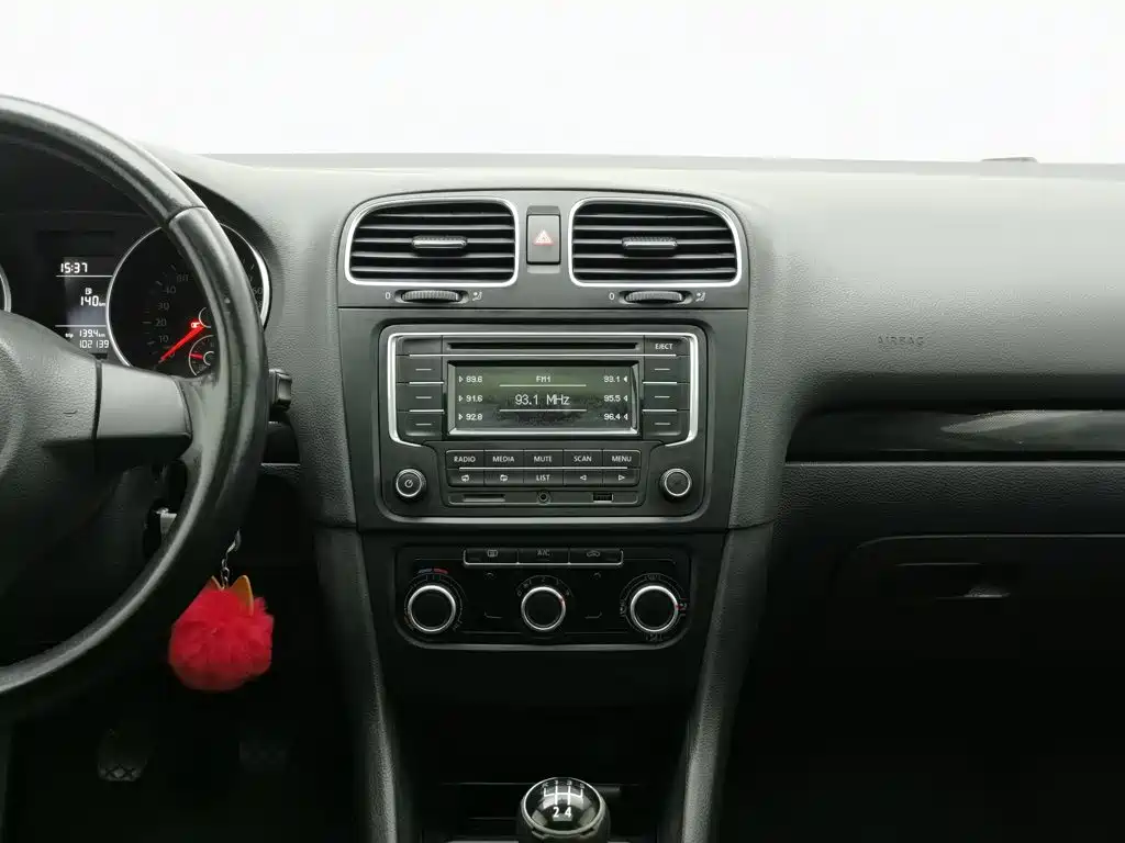 Volkswagen Golf — миниатюра 12