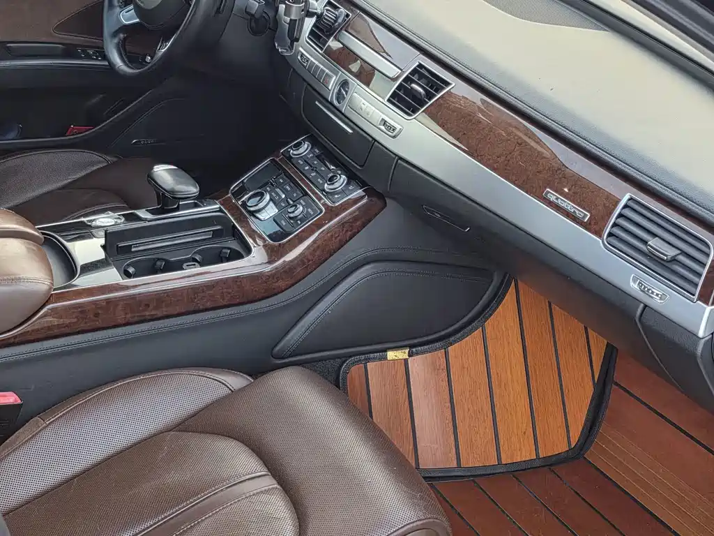 Audi A8 — миниатюра 13