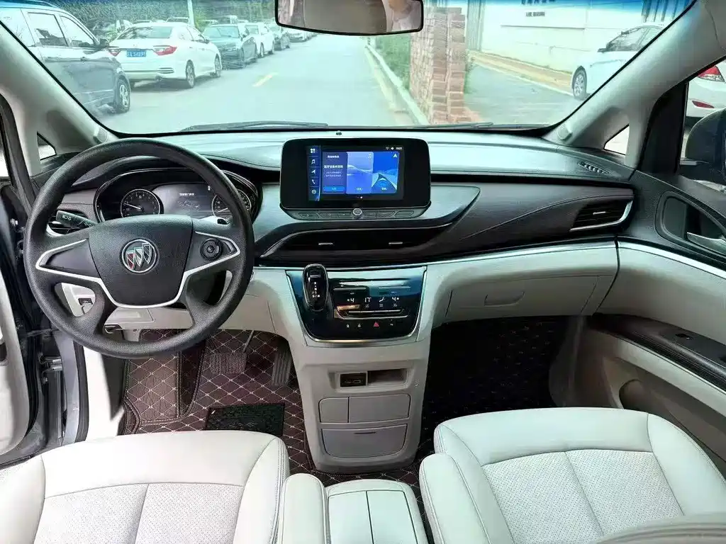 Buick GL8 — миниатюра 5