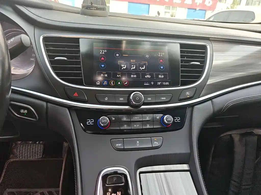 Buick LaCrosse — миниатюра 13