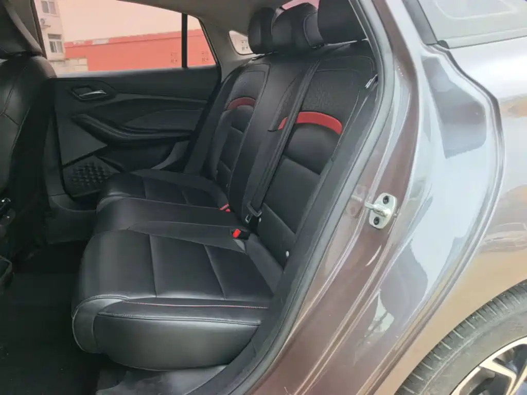 MG MG5 — миниатюра 17