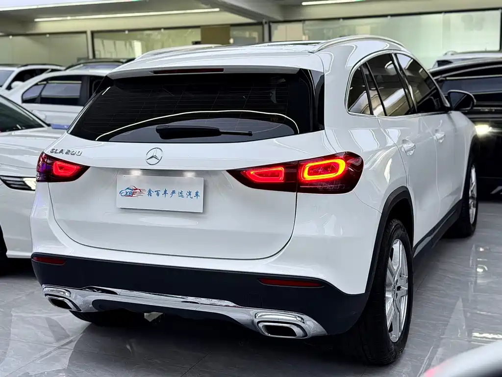 Mercedes-Benz GLA Facelift 2 GLA 200, фото 10
