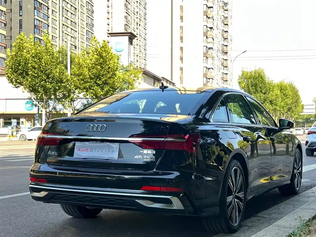 Audi A6L 2026 45 TFSI quattro