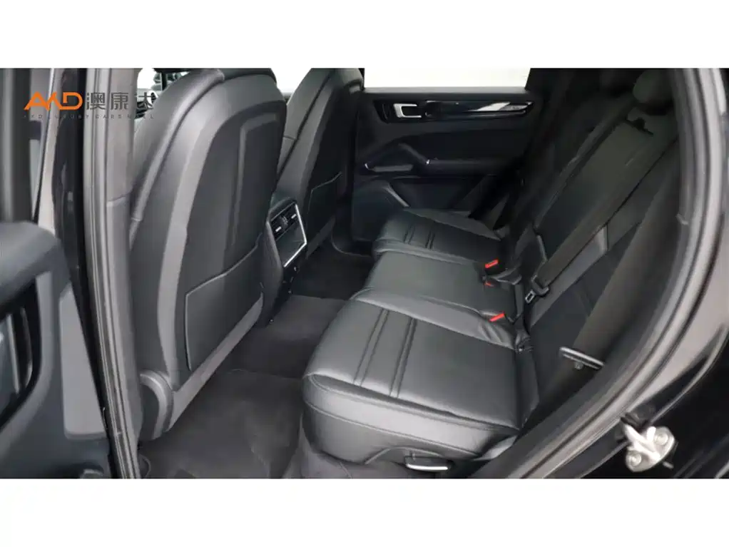 Porsche Cayenne Hybrid — миниатюра 7