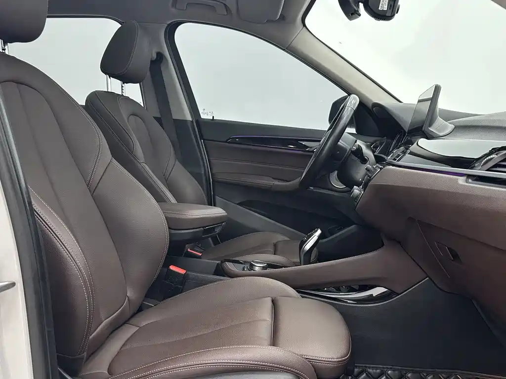 BMW X1 2022 sDrive20Li Premium