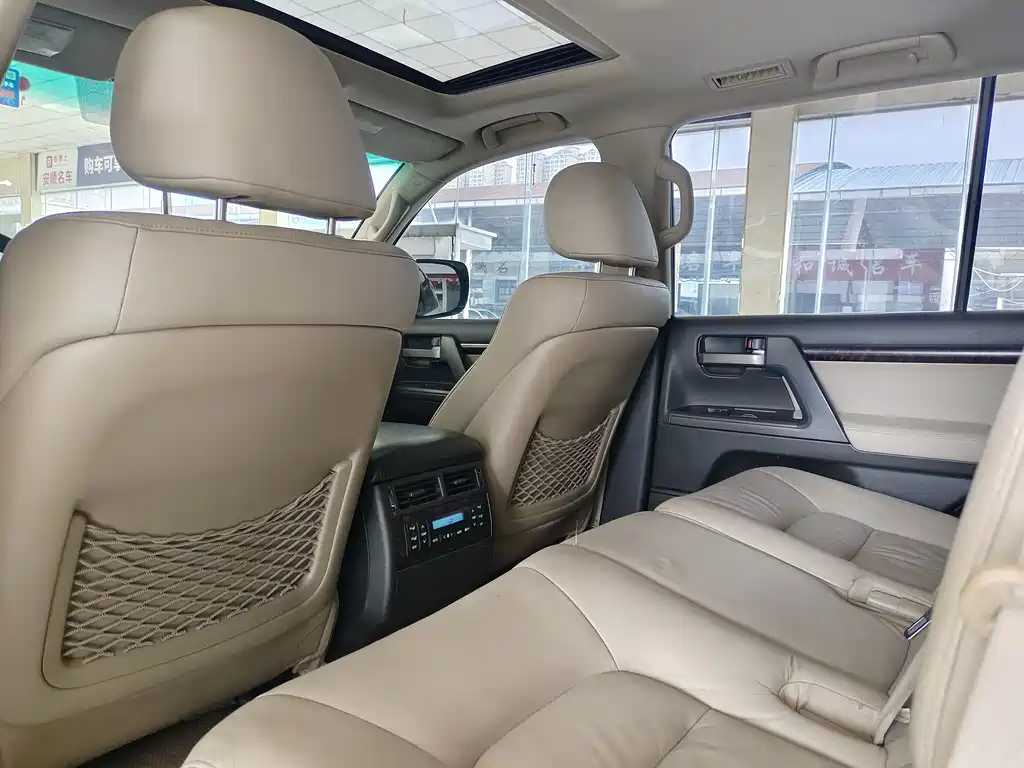 Toyota Land Cruiser — миниатюра 11