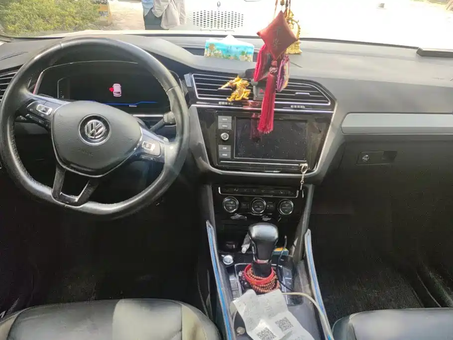 Volkswagen Tiguan L — миниатюра 12