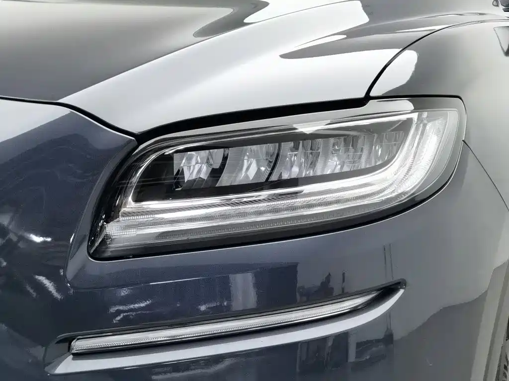 Lincoln Nautilus 2021 2.0T