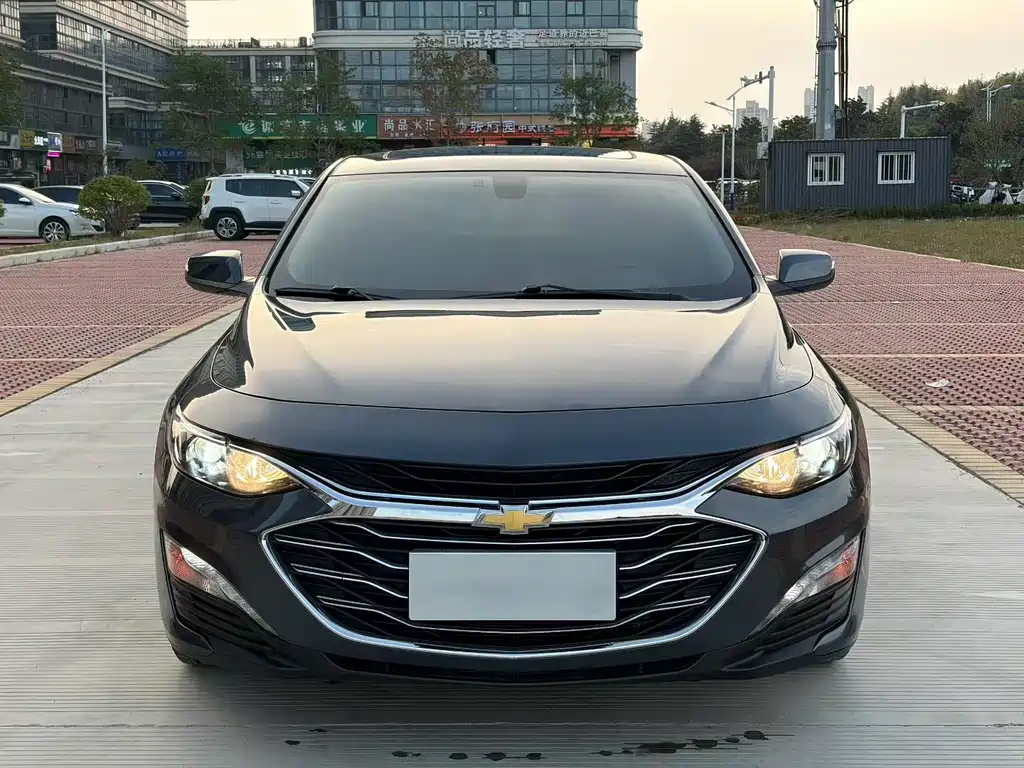 Chevrolet Malibu XL 2022 — фото 2