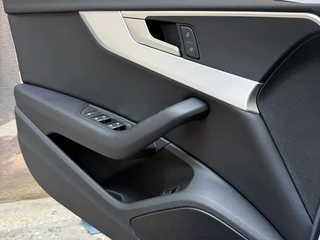 Audi A4L 2018 30 40 TFSI Fashion