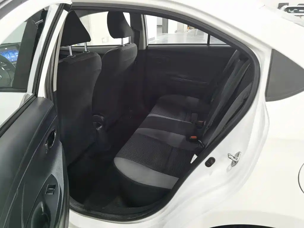 Toyota Vios — миниатюра 15