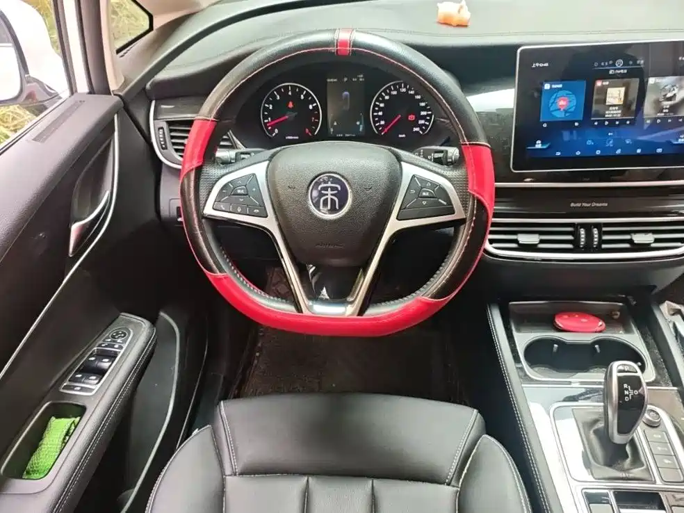 BYD MAX — миниатюра 13