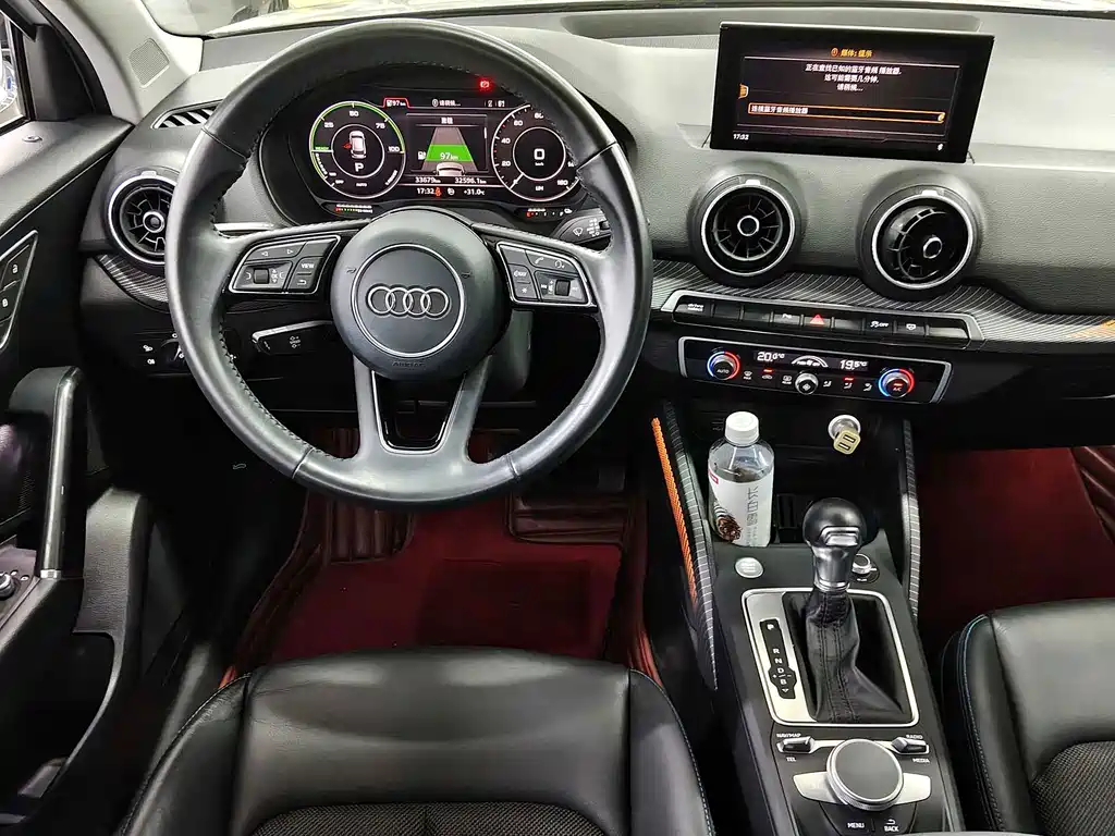 Audi Q2L e-tron — миниатюра 13