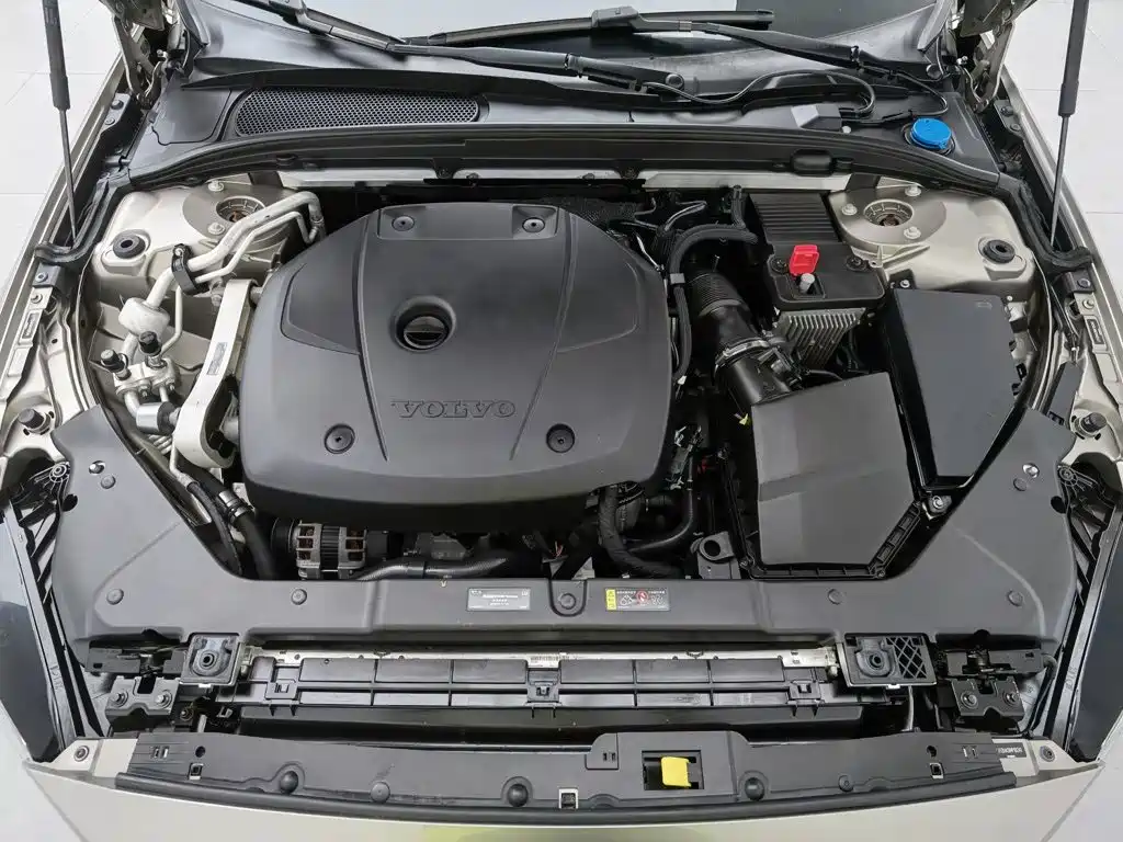 Volvo S60 — миниатюра 6