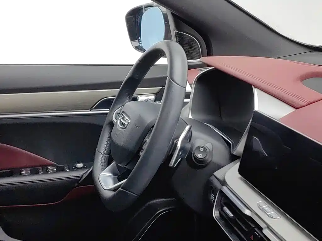 Geely Binyue — миниатюра 22