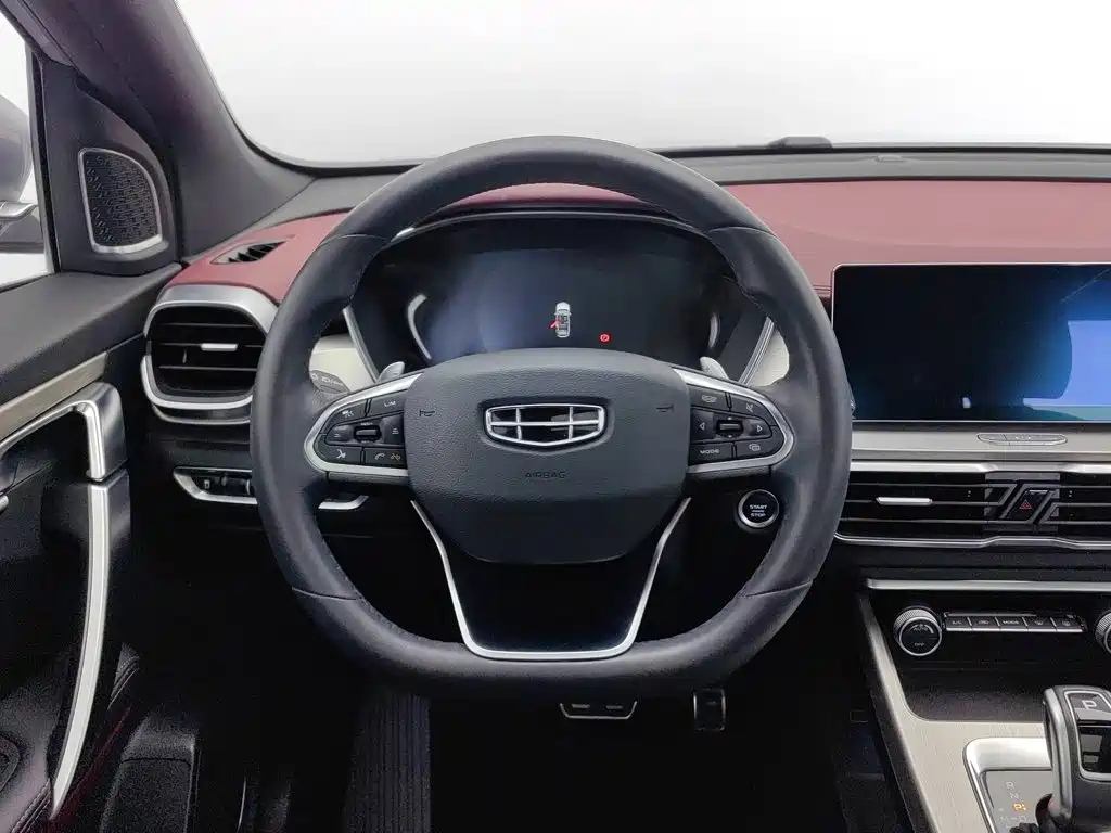 Geely Binyue — миниатюра 11