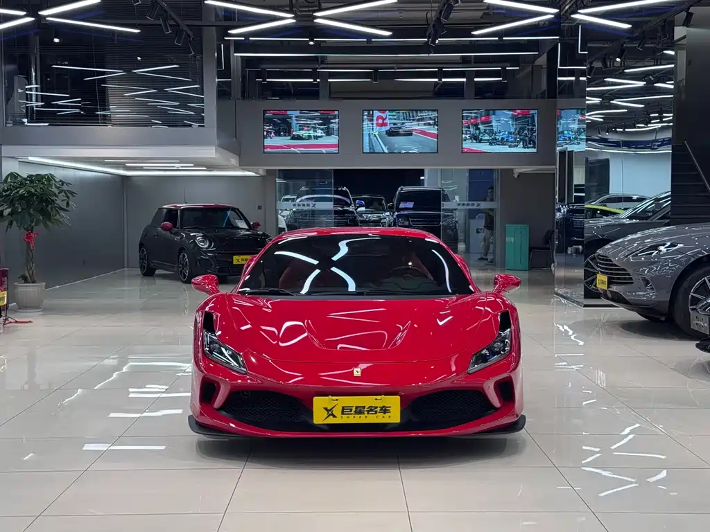 Ferrari F8 — миниатюра 2