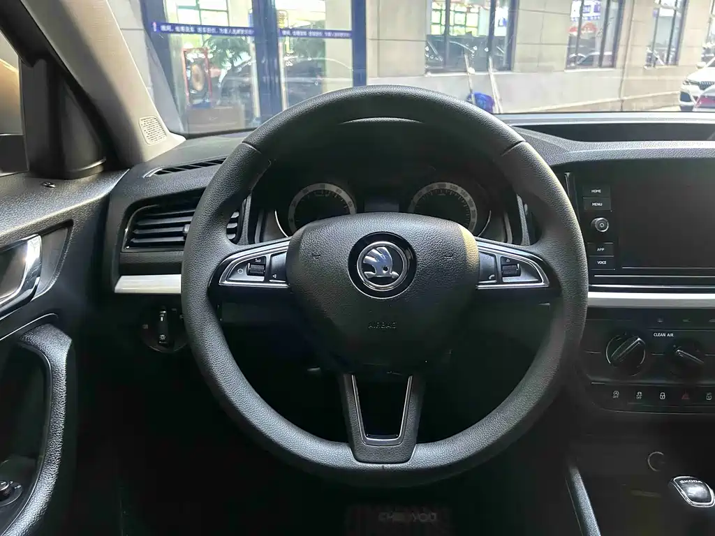 Skoda Kamiq — миниатюра 9