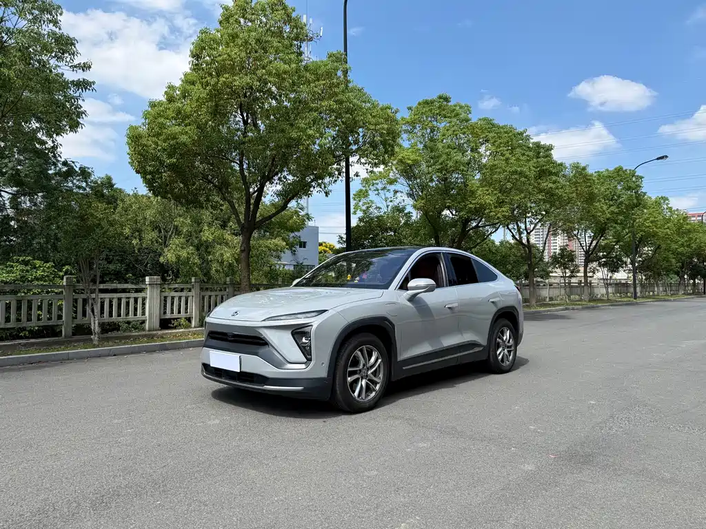 NIO EC6