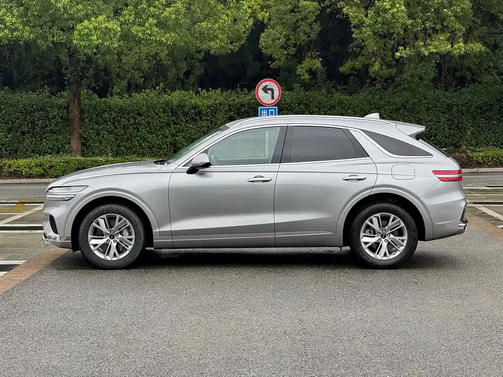 Genesis GV70 — миниатюра 18
