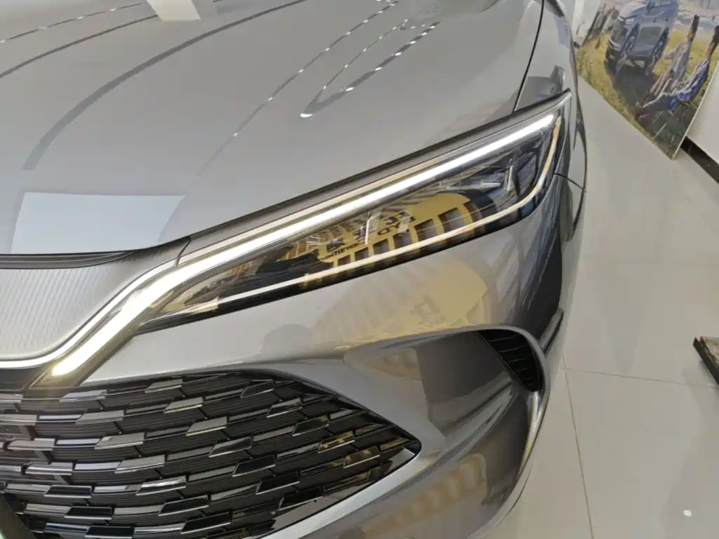 BYD L DM-i — миниатюра 24