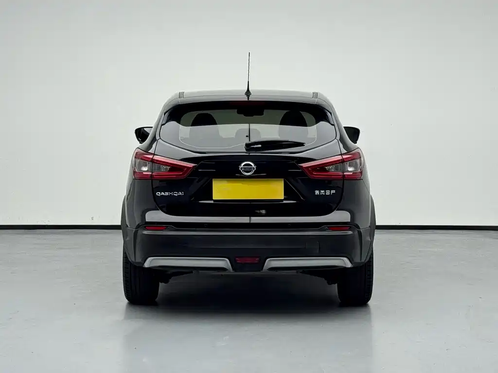 Nissan Qashqai — миниатюра 5