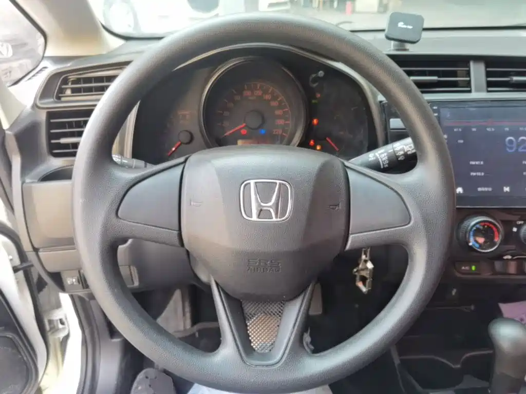 Honda Fit — миниатюра 11