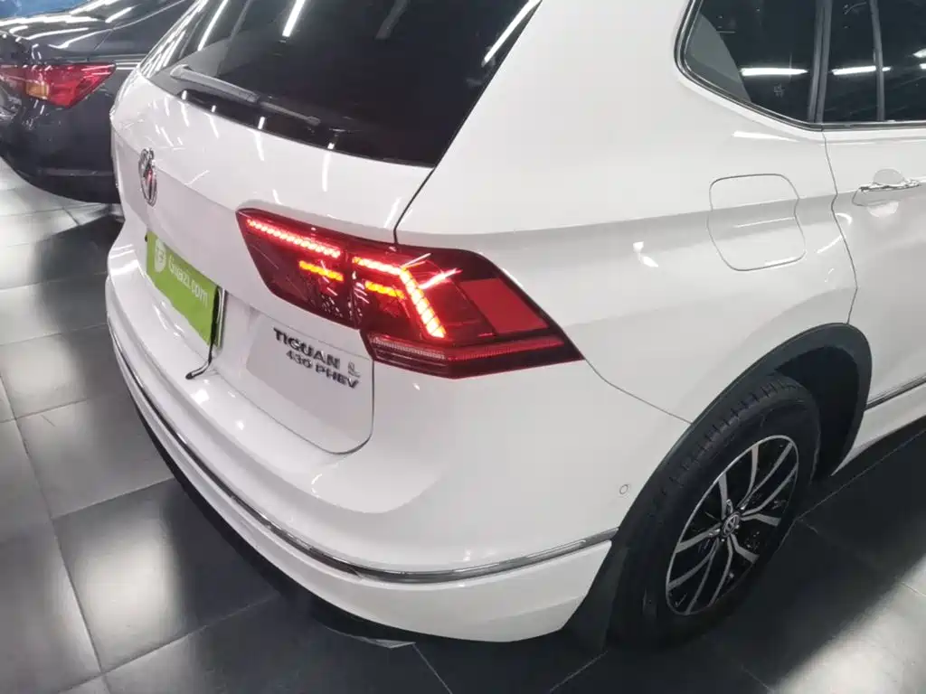 Volkswagen Tiguan L PHEV — миниатюра 8