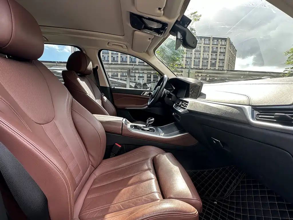 BMW X5 New Energy (Import) — миниатюра 12