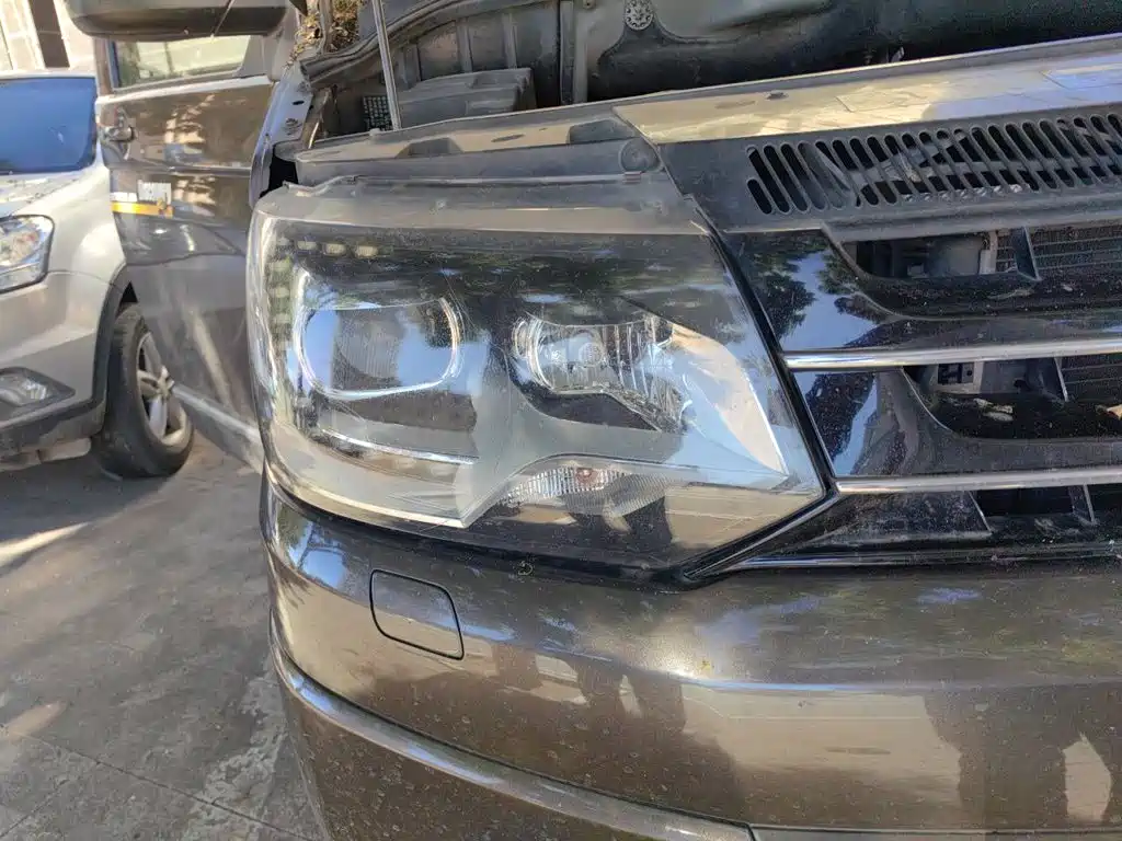 Volkswagen Multivan — миниатюра 7