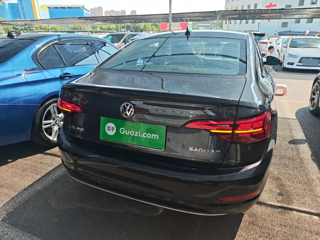 Volkswagen Sagitar — миниатюра 6