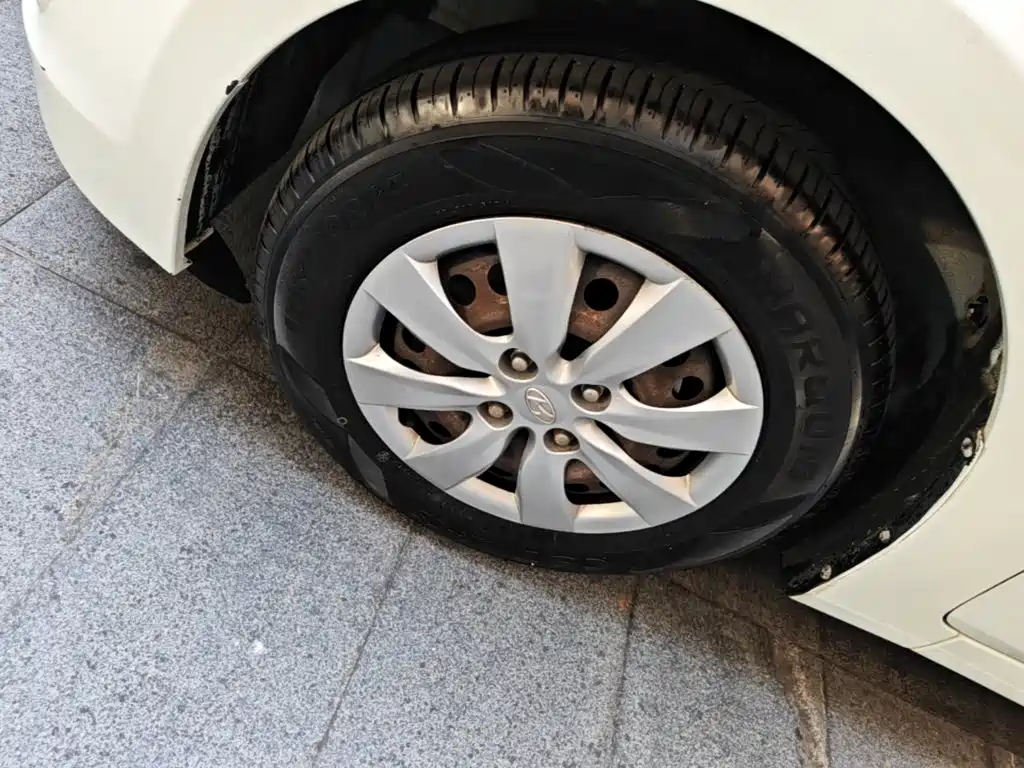 Hyundai Verna — миниатюра 23