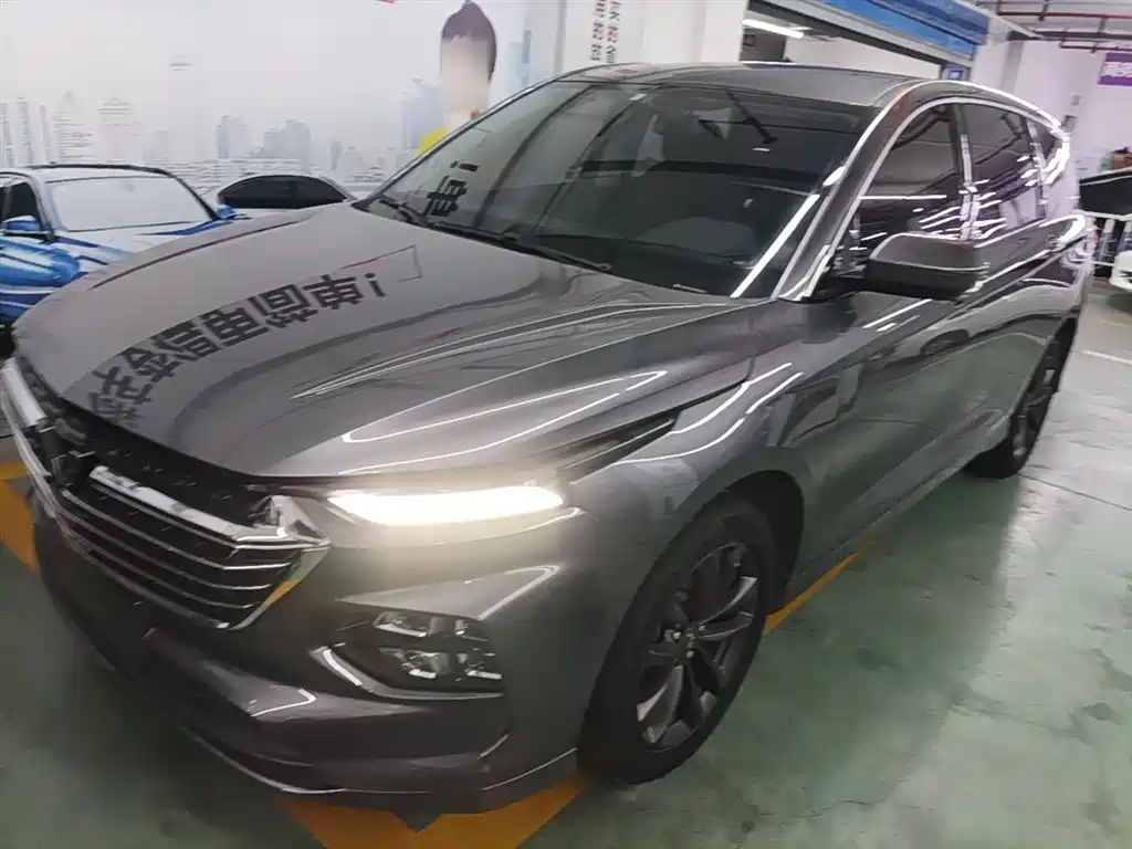 Купить Wuling Victory
