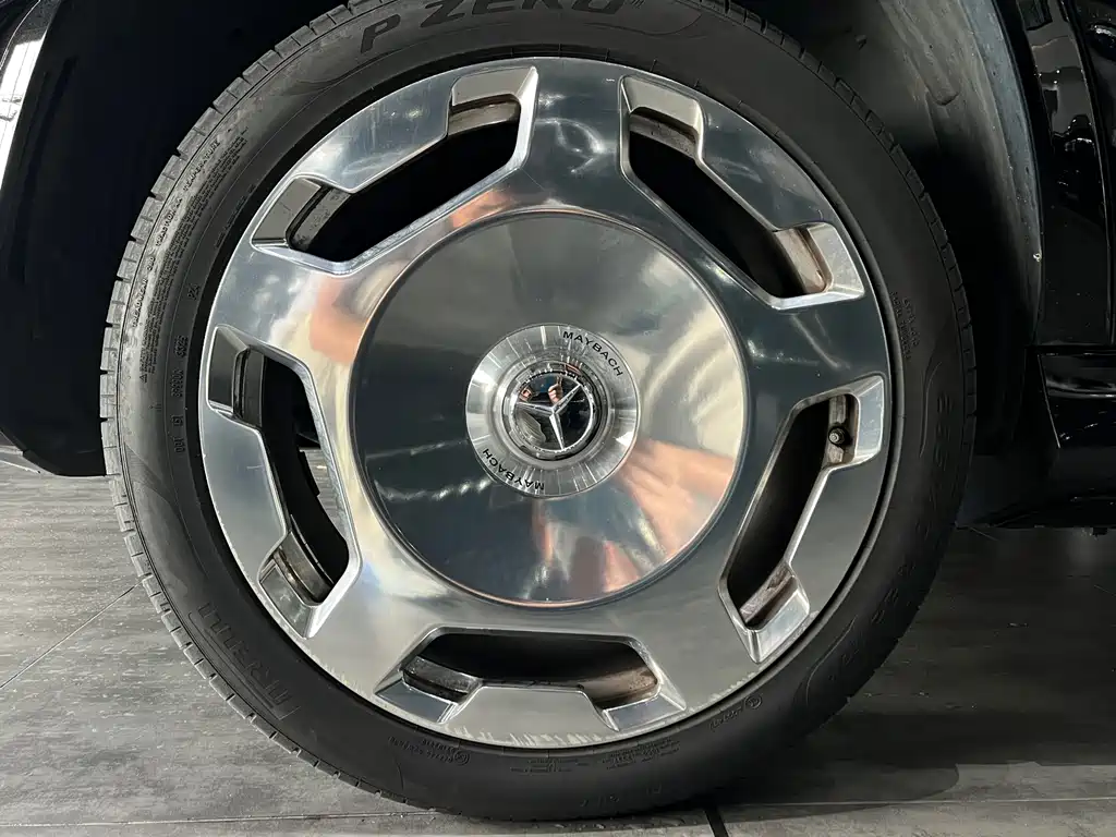 Mercedes-Benz GLS — миниатюра 4