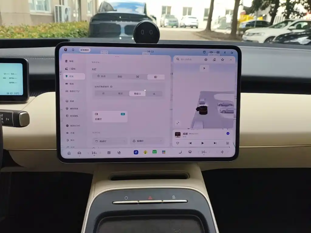 NIO ET5T — миниатюра 13