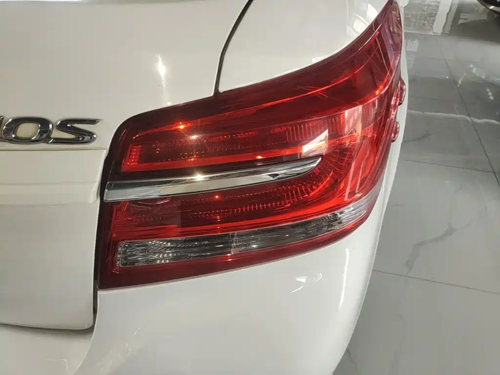 Toyota Vios — миниатюра 8
