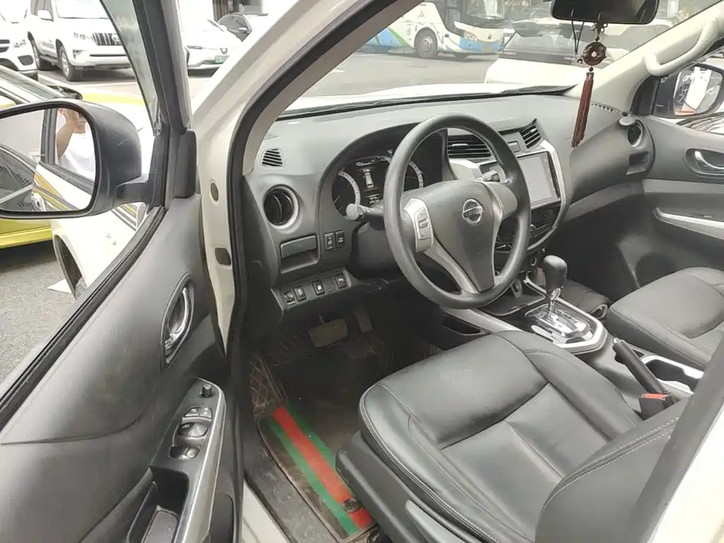 Nissan Terra — миниатюра 16