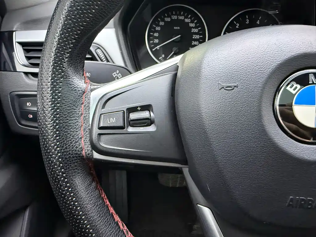 BMW X1 — миниатюра 23