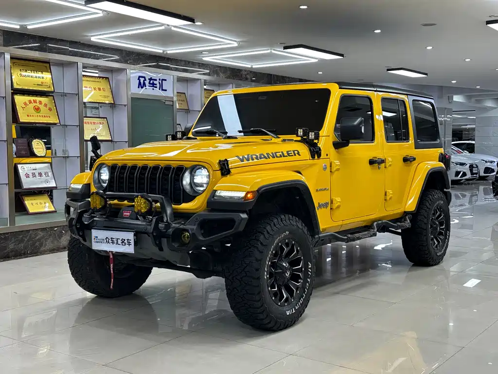 Купить Jeep Wrangler