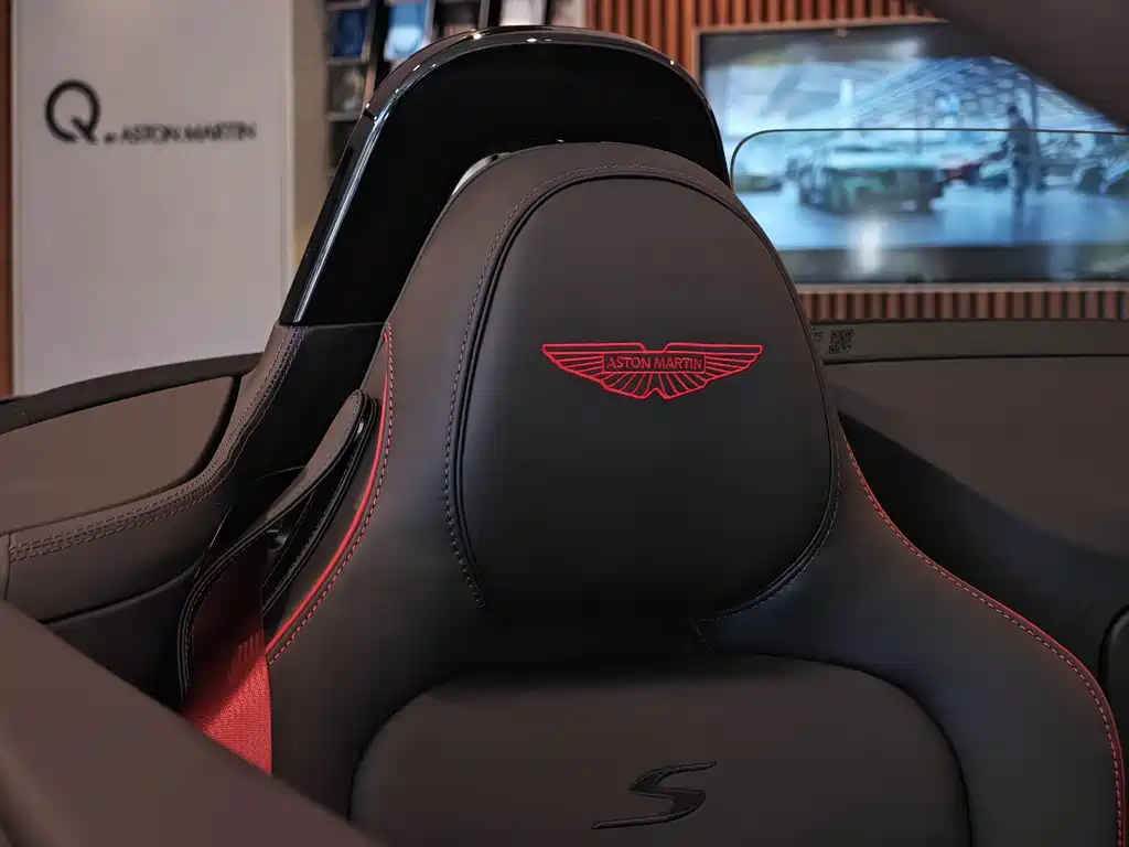 Aston Martin V8 Vantage — миниатюра 14