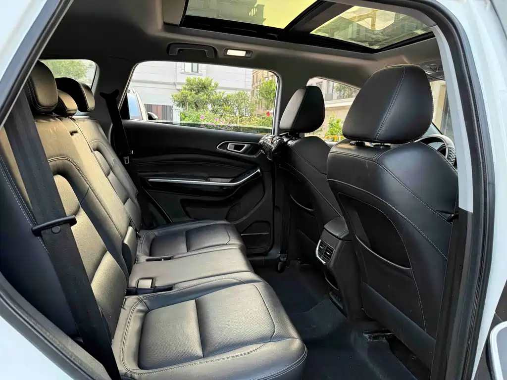Chery Tiggo 8 — миниатюра 8