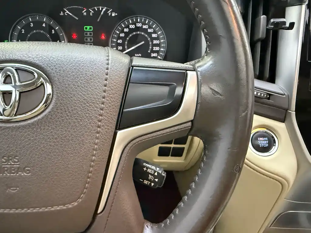 Toyota Land Cruiser — миниатюра 24