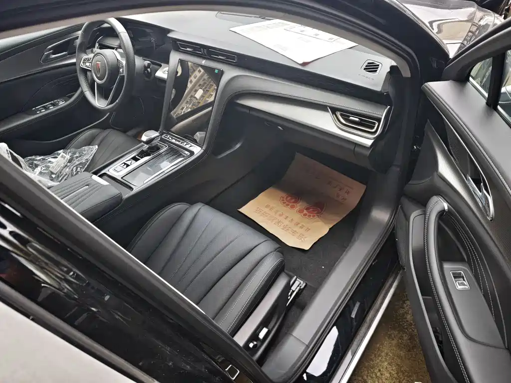 Hongqi Hongqi H5 — миниатюра 10
