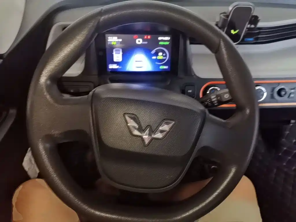 Wuling MINIEV — миниатюра 11