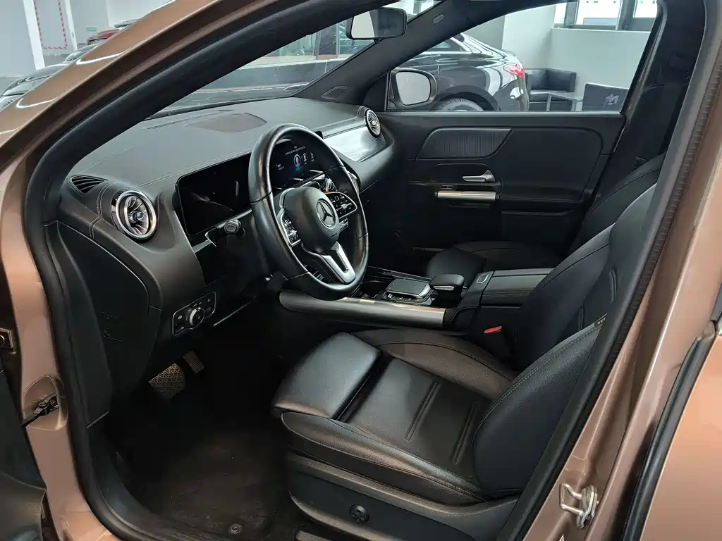 Mercedes-Benz EQA — миниатюра 7