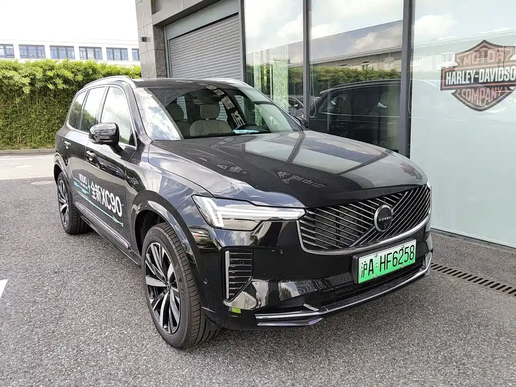 Volvo XC90 PHEV — миниатюра 2