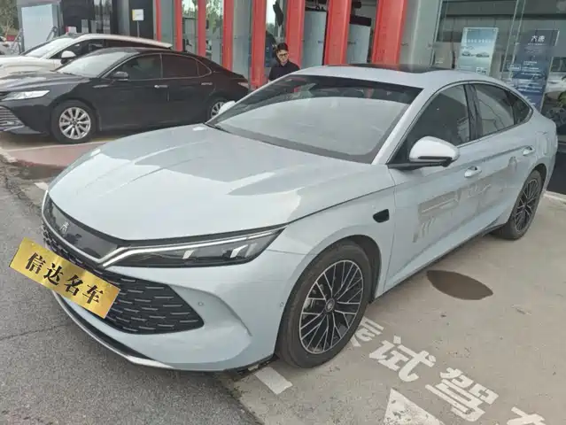 2025 BYD Qin