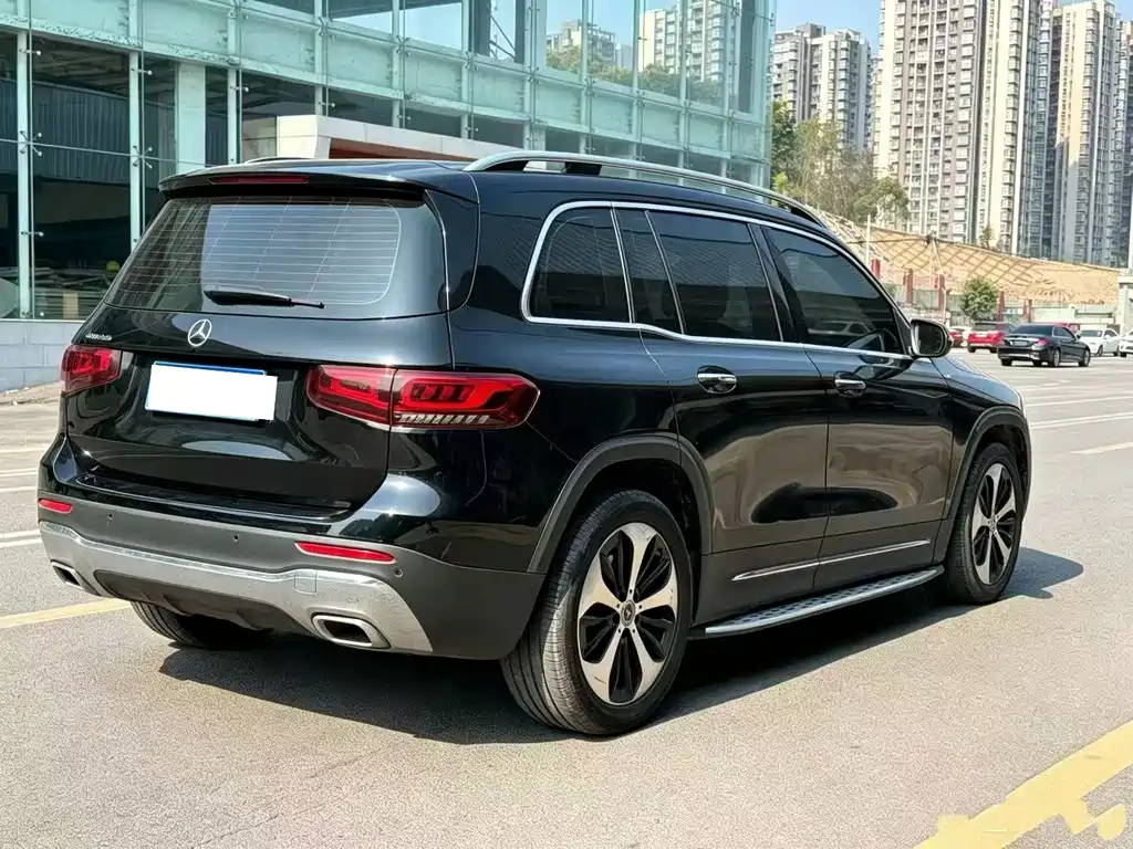 Mercedes-Benz GLB — миниатюра 9